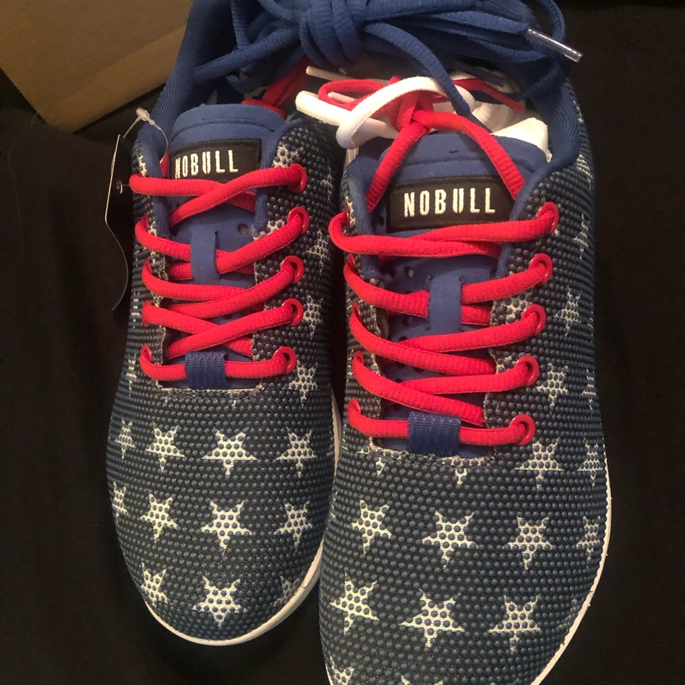 NIB No Bull Trainers